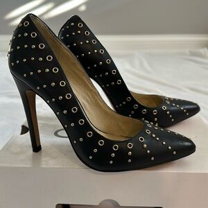 ALDO Lunacek Pumps size 6